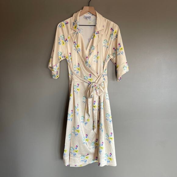 GANNI Floral Crinkle Wrap Dress In Yellow Size Medium Pink Blue Chic Sexy Wrap - Picture 5 of 16